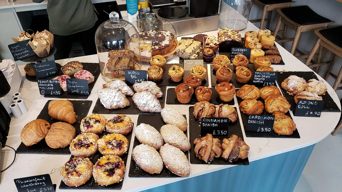 Doughnut Shop bakes